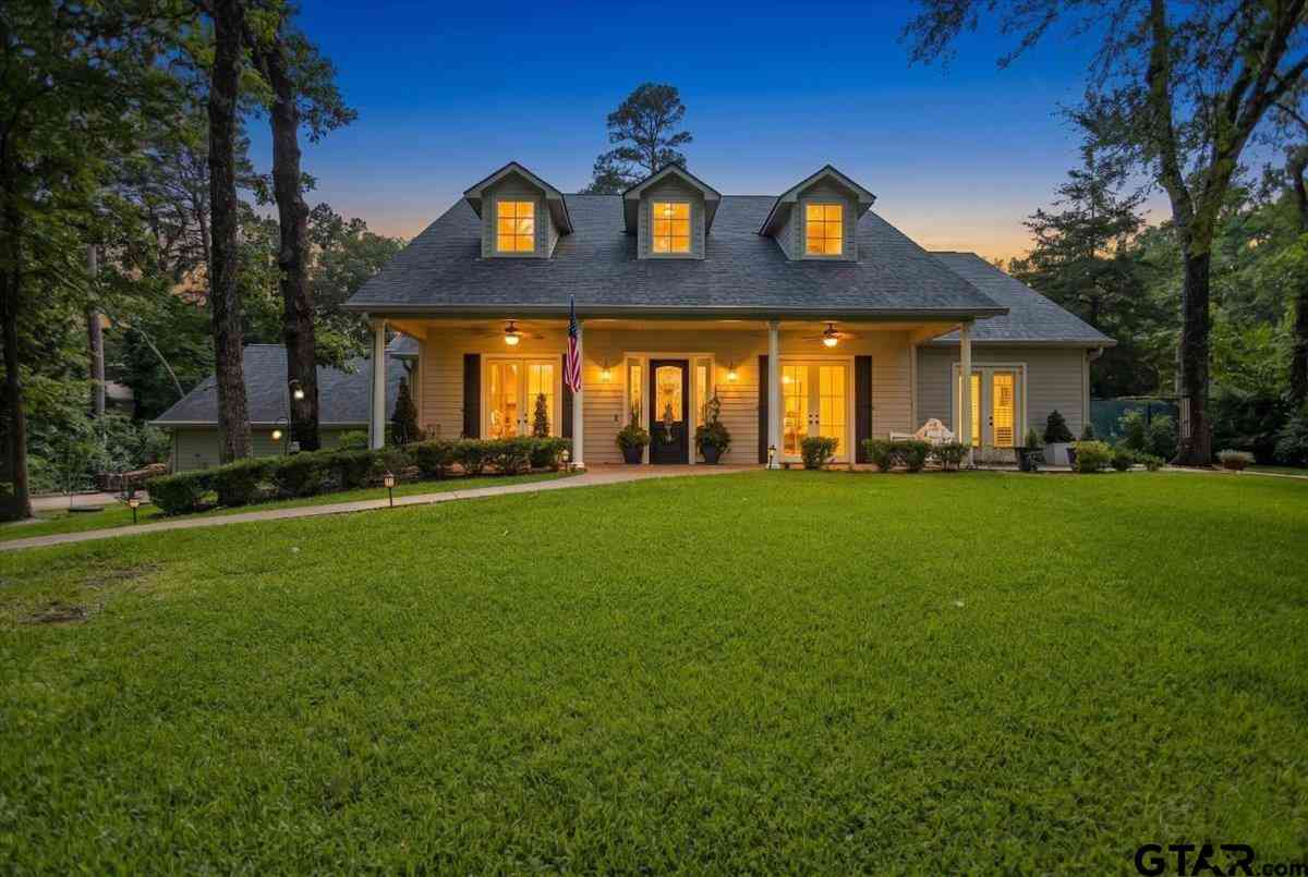 Homes For Sale - 1436 Lakeshore Dr.<br/> Smith County, Hideaway, TX 75771