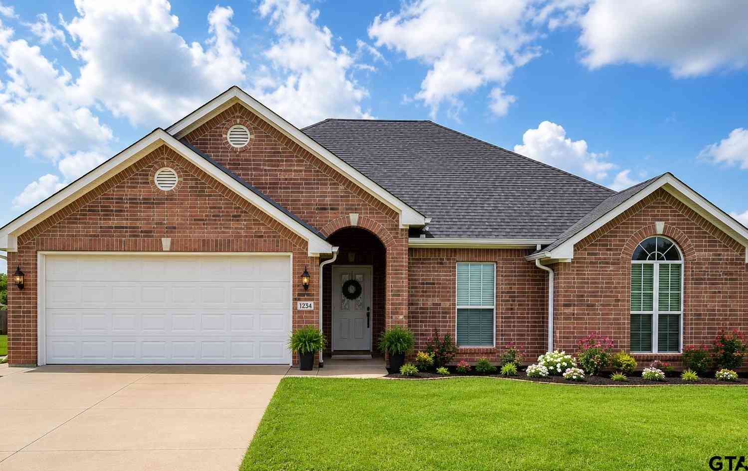 Homes For Sale - 19710 Hwy 64 E.<br/> Arp, TX 75750