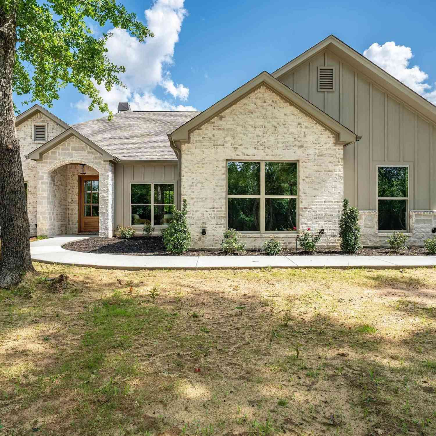 Homes For Sale - 12563 County Road 346<br/> Winona, TX 75792