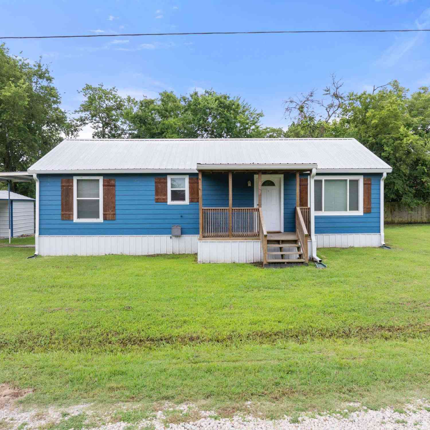 Homes For Sale - 103 New Street<br/> Lone Oak, TX 75453