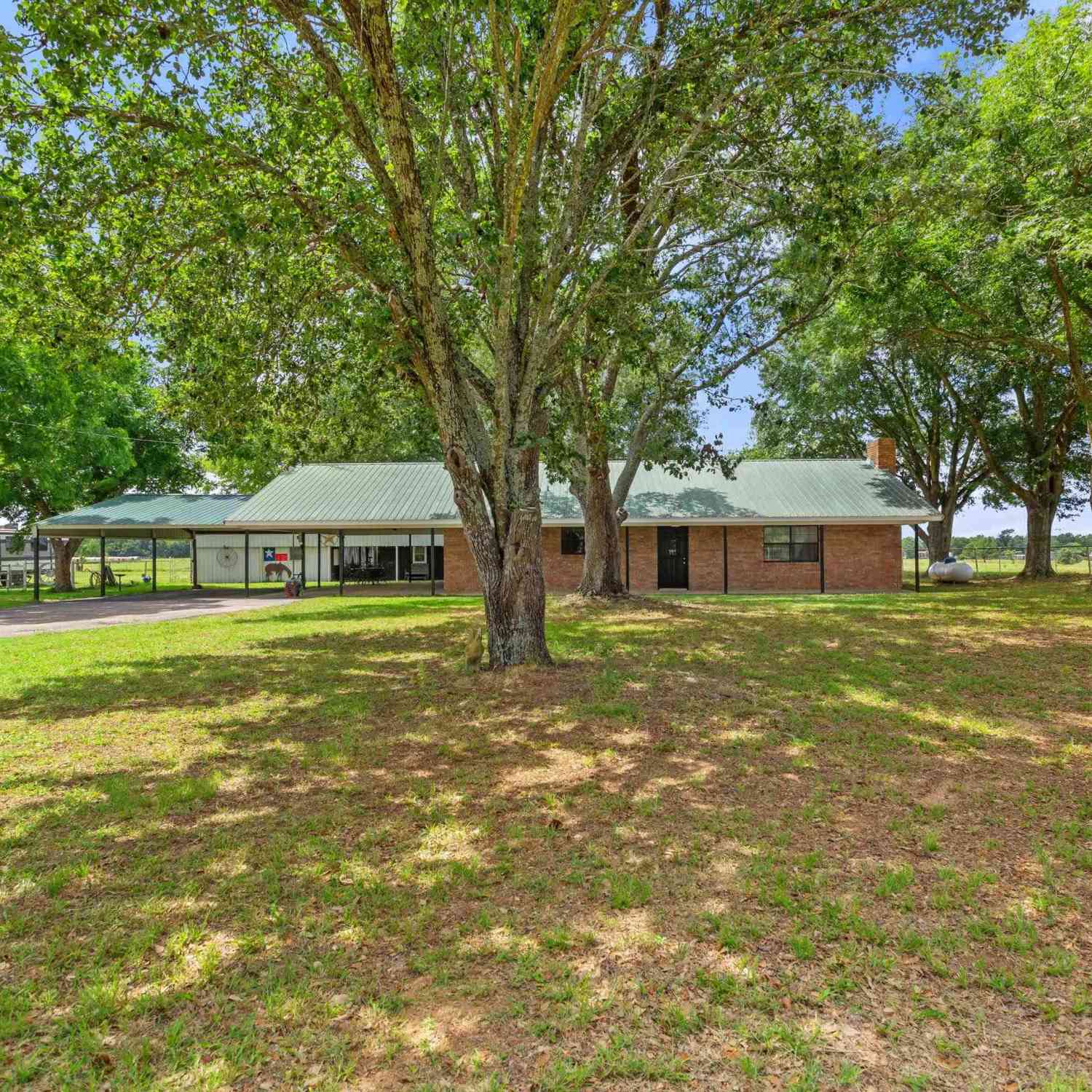 Homes For Sale - 16833 County Road 2852<br/> Eustace, TX 75124