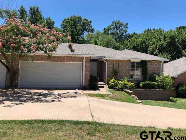 Homes For Sale - 1615 Timber View Dr<br/> Tyler, TX 75703