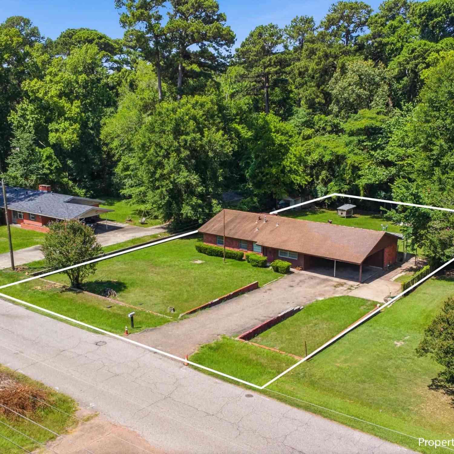 Homes For Sale - 801 Stewart St<br/> Longview, TX 75604