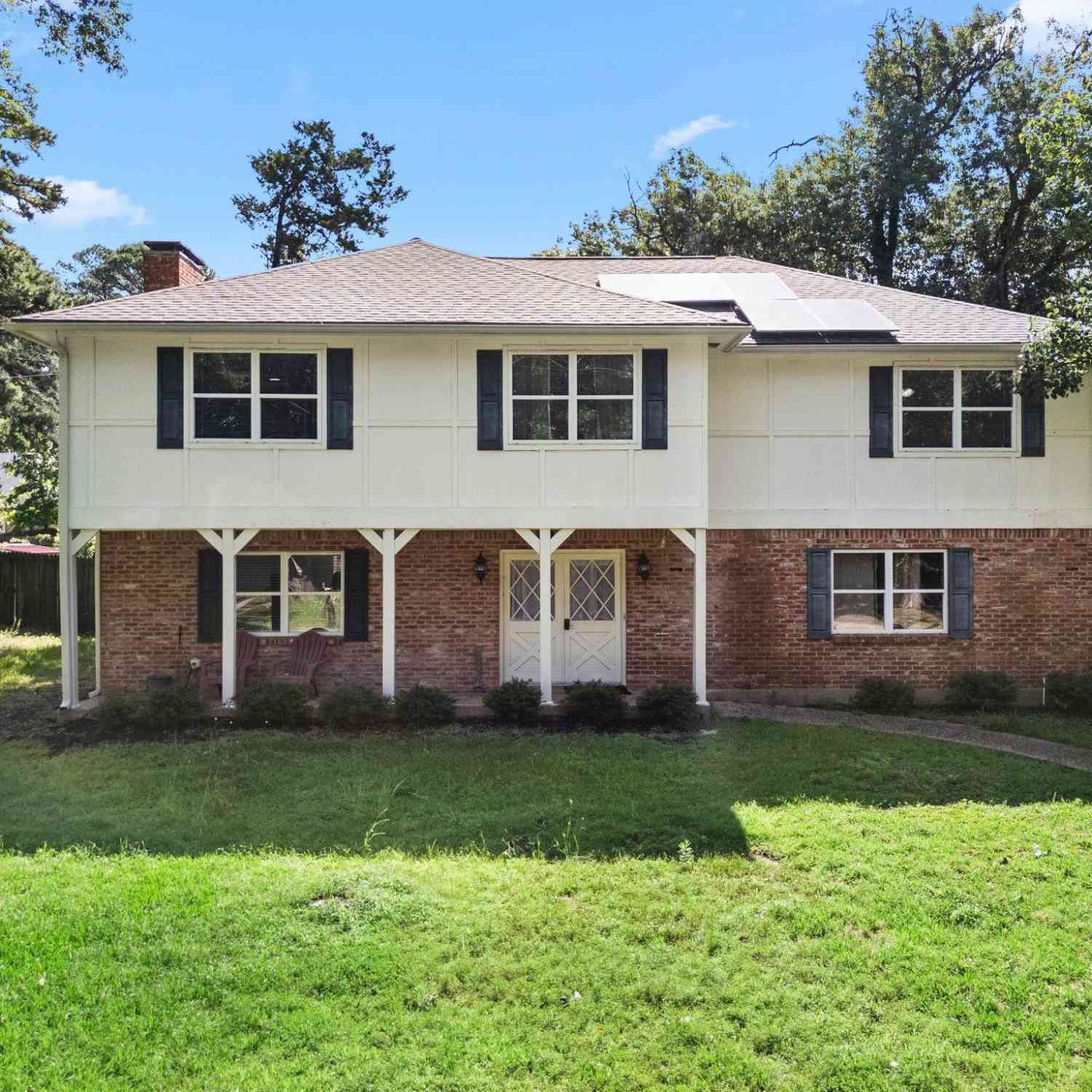 Homes For Sale - 8224 Purdue<br/> Tyler, TX 75703