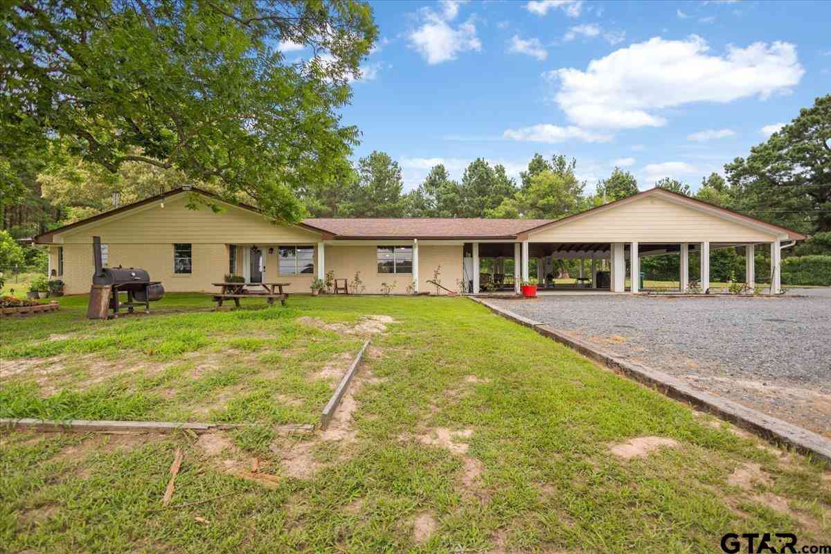 Homes For Sale - 514 Wl Doc Dodson E<br/> Morris County, Naples, TX 75568