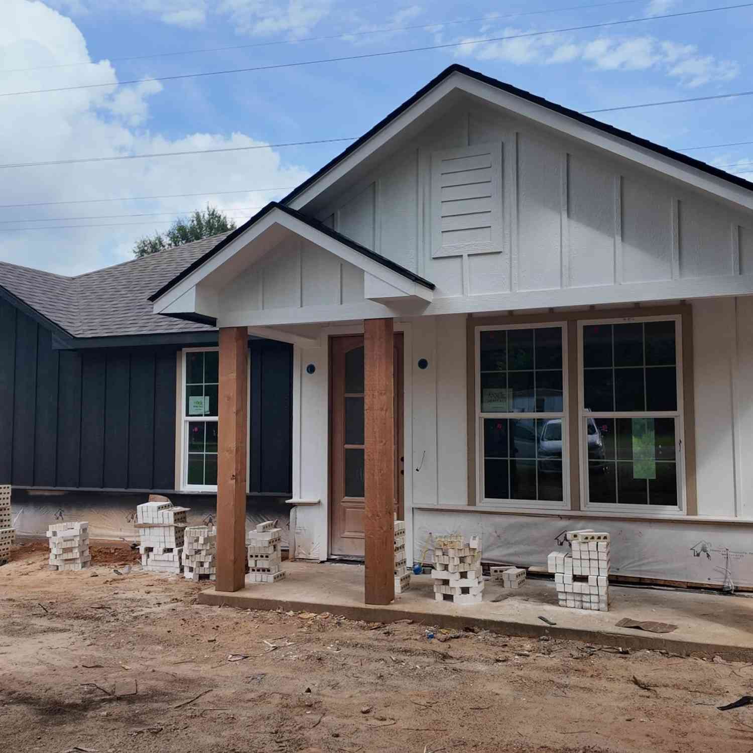 Homes For Sale - 620 S Railroad<br/> Troup, TX 75789