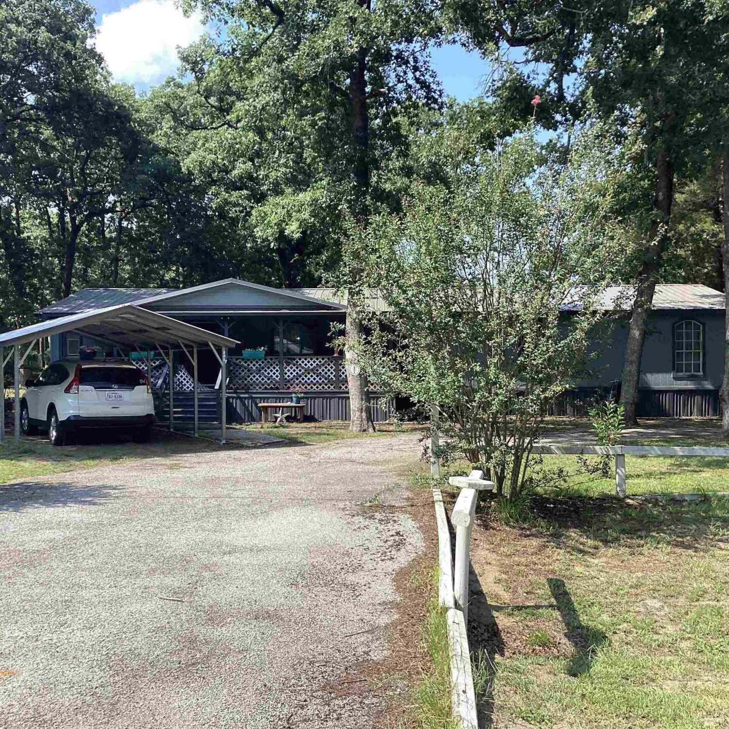Mobile Home For Sale - 131 E Cedar Lane<br/> Van Zandt County, Murchison, TX 75778