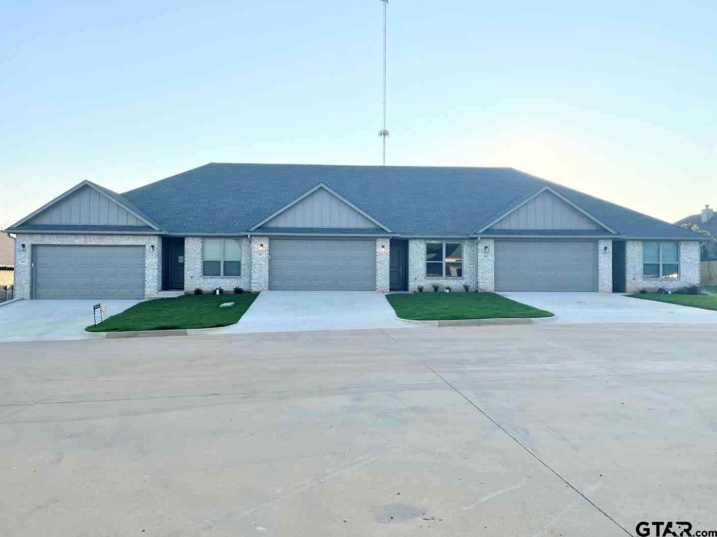 Townhouse For Sale - 731 Freedom Way<br/> Bullard, TX 75757