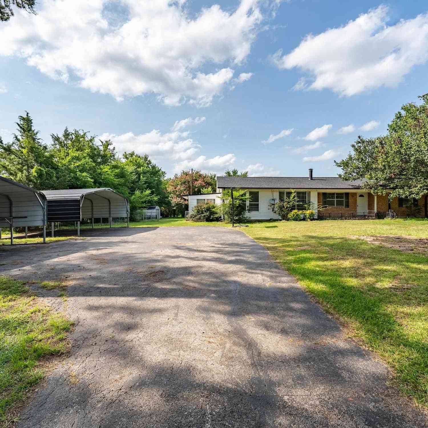 Homes For Sale - 19195 Fm 3204<br/> Henderson County, Brownsboro, TX 75756