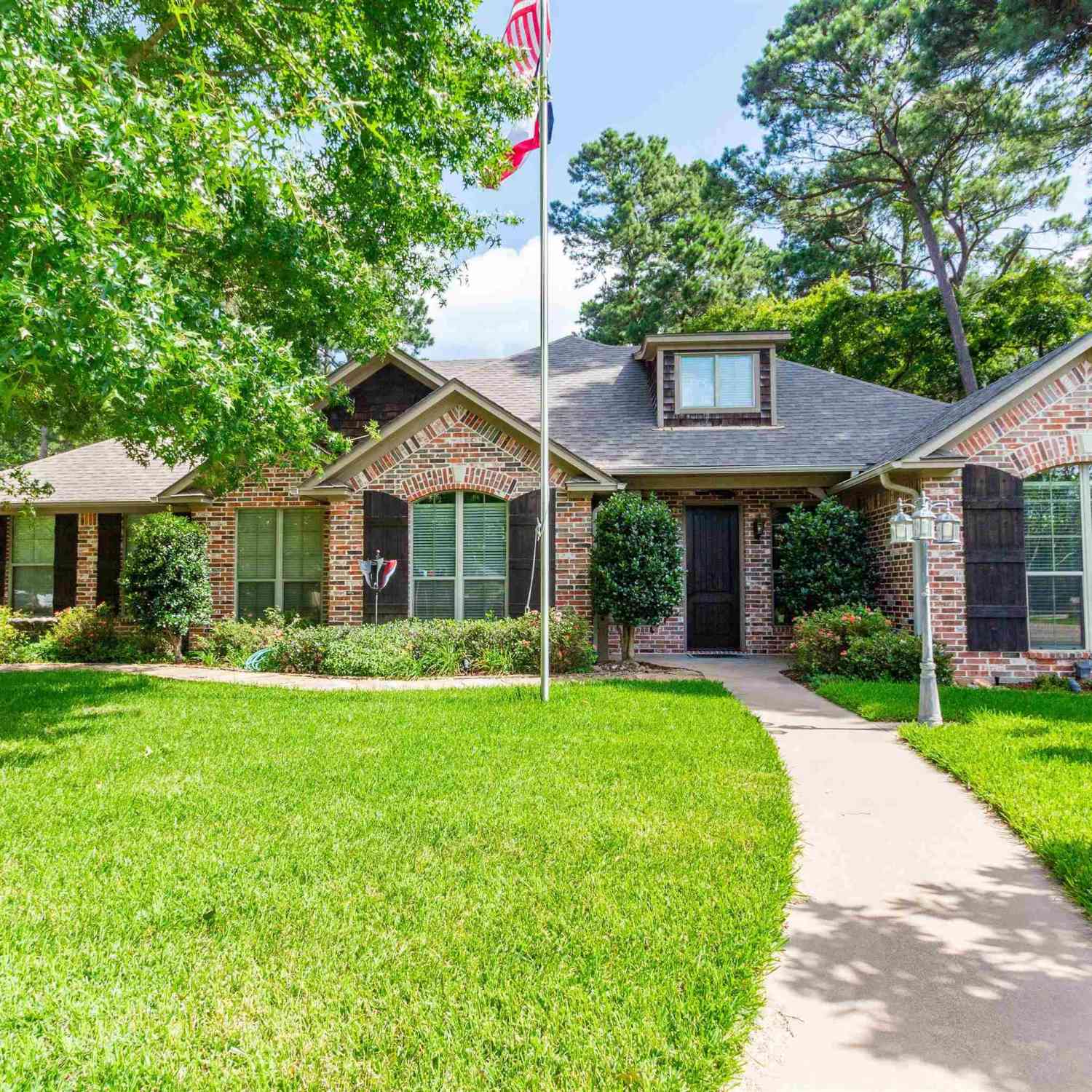 Homes For Sale - 15082 Brookstone Dr<br/> Smith County, Flint, TX 75762