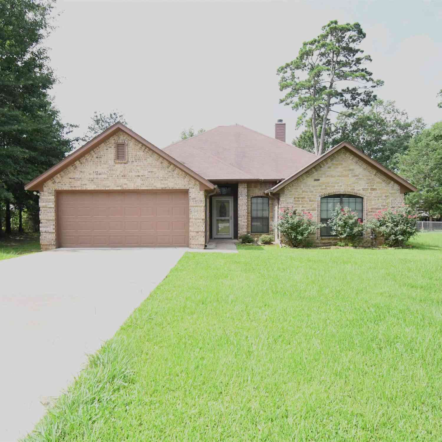 Homes For Sale - 5999 Walnut Hill<br/> Smith County, Flint, TX 75762
