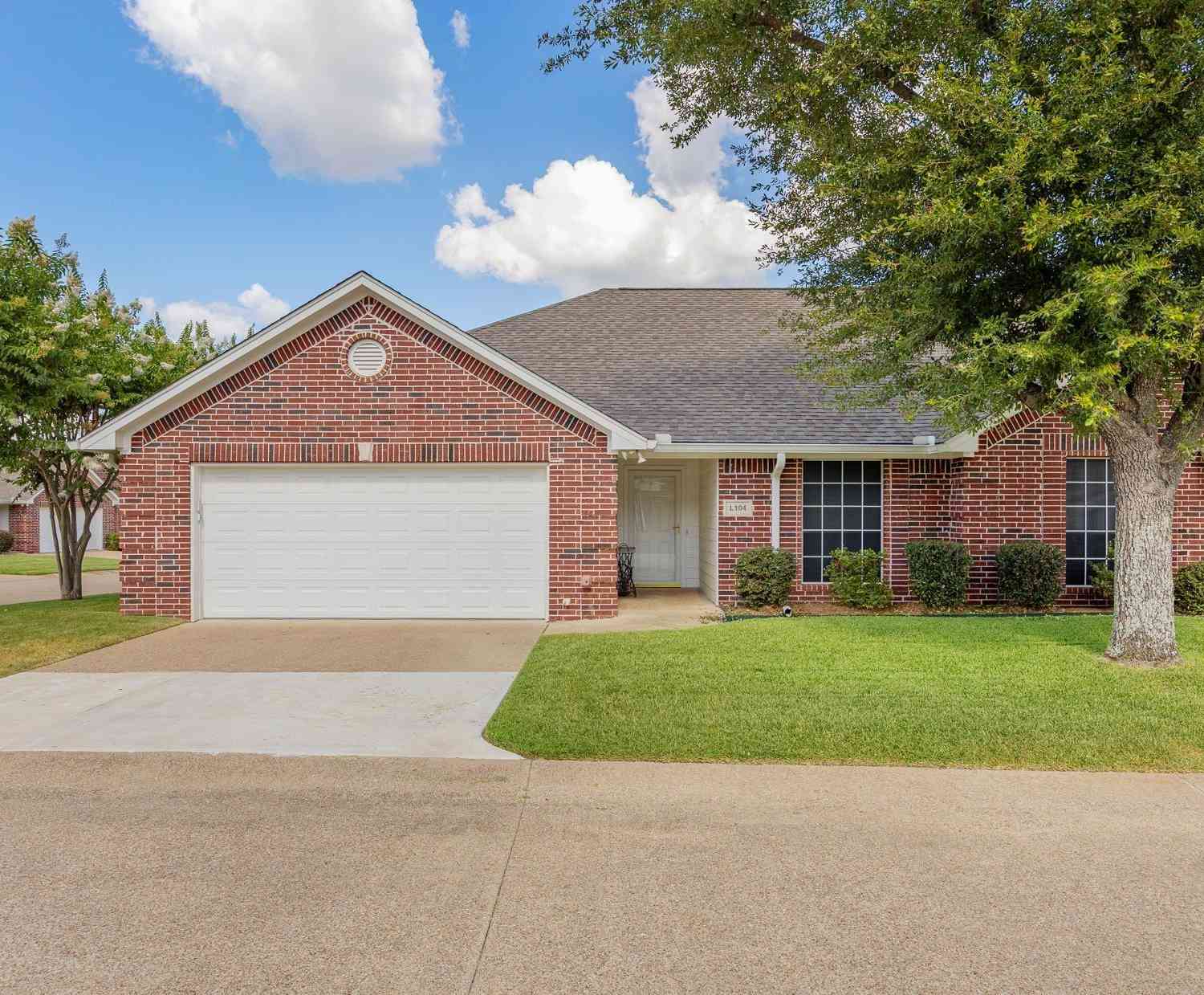 Condo For Sale - 1521 Rice Rd L104<br/> Smith County, Tyler, TX 75703