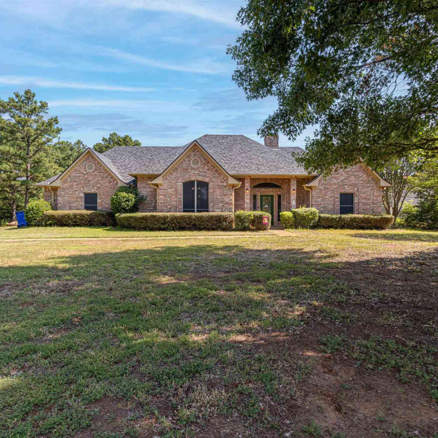 Homes For Sale - 14511 Highmeadow<br/> Tyler, TX 75703