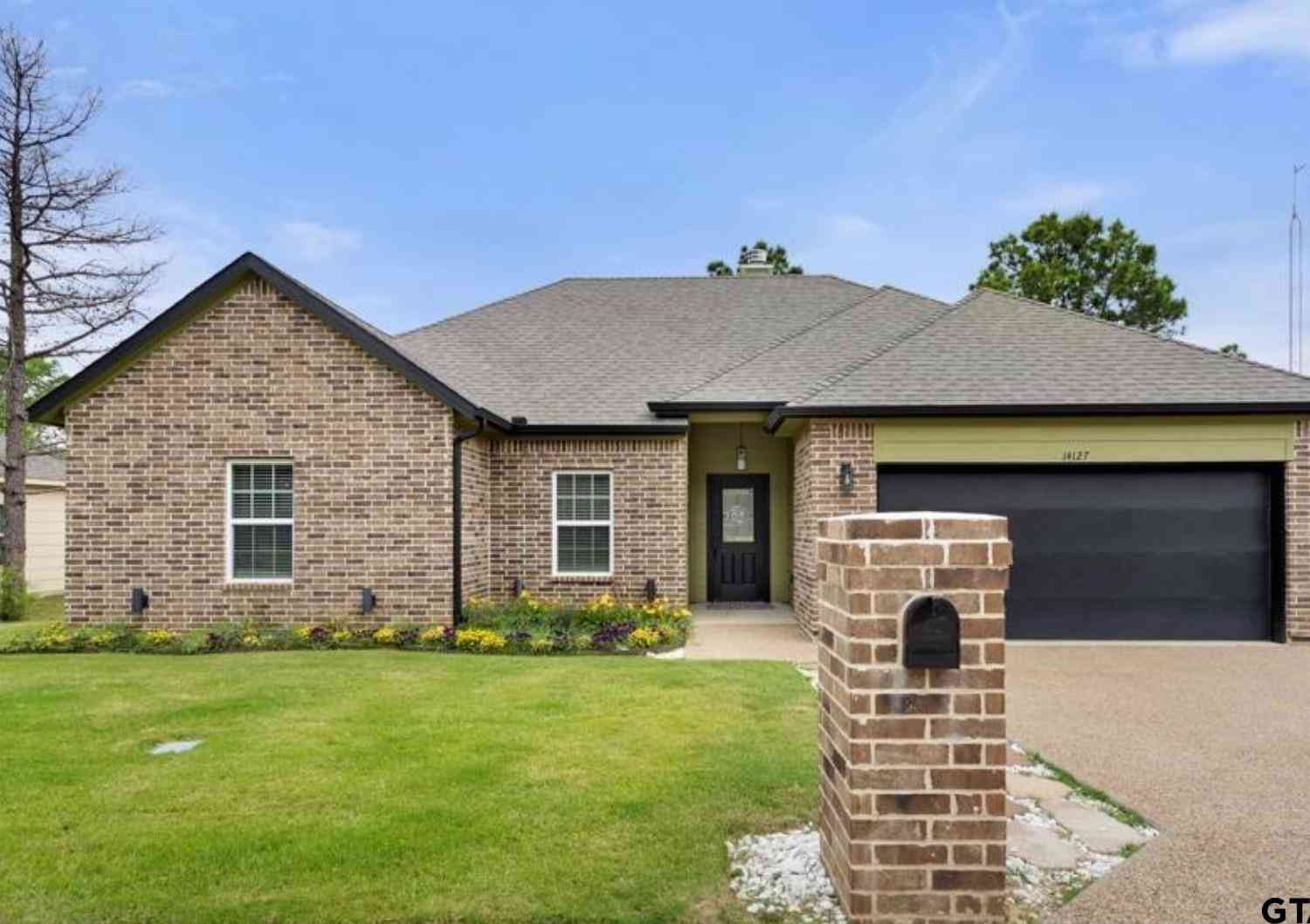 Homes For Sale - 14127 Donna Dr<br/> Brownsboro, TX 75756