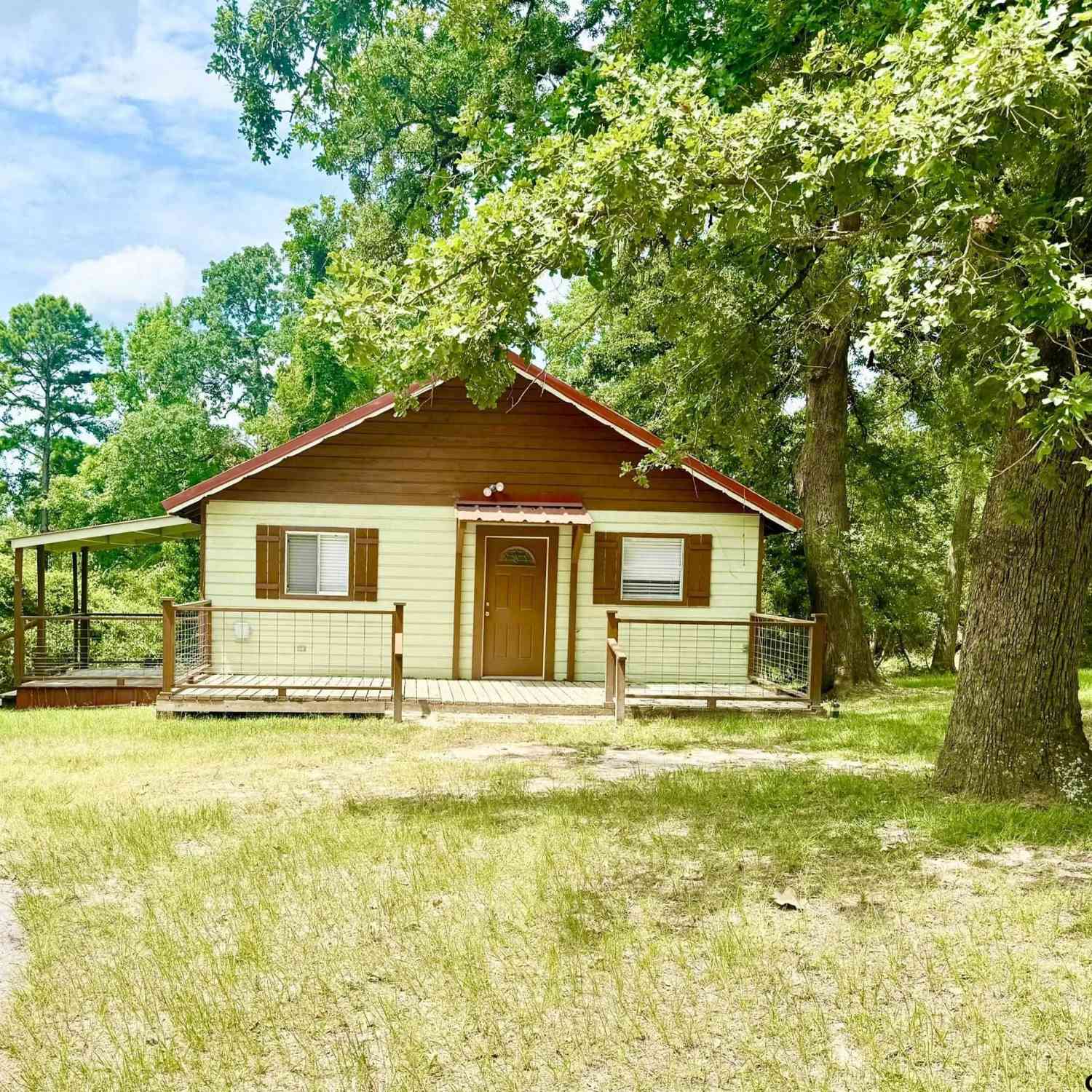 Homes For Sale - 225 Tram Road<br/> Houston County, Crockett, TX 75835