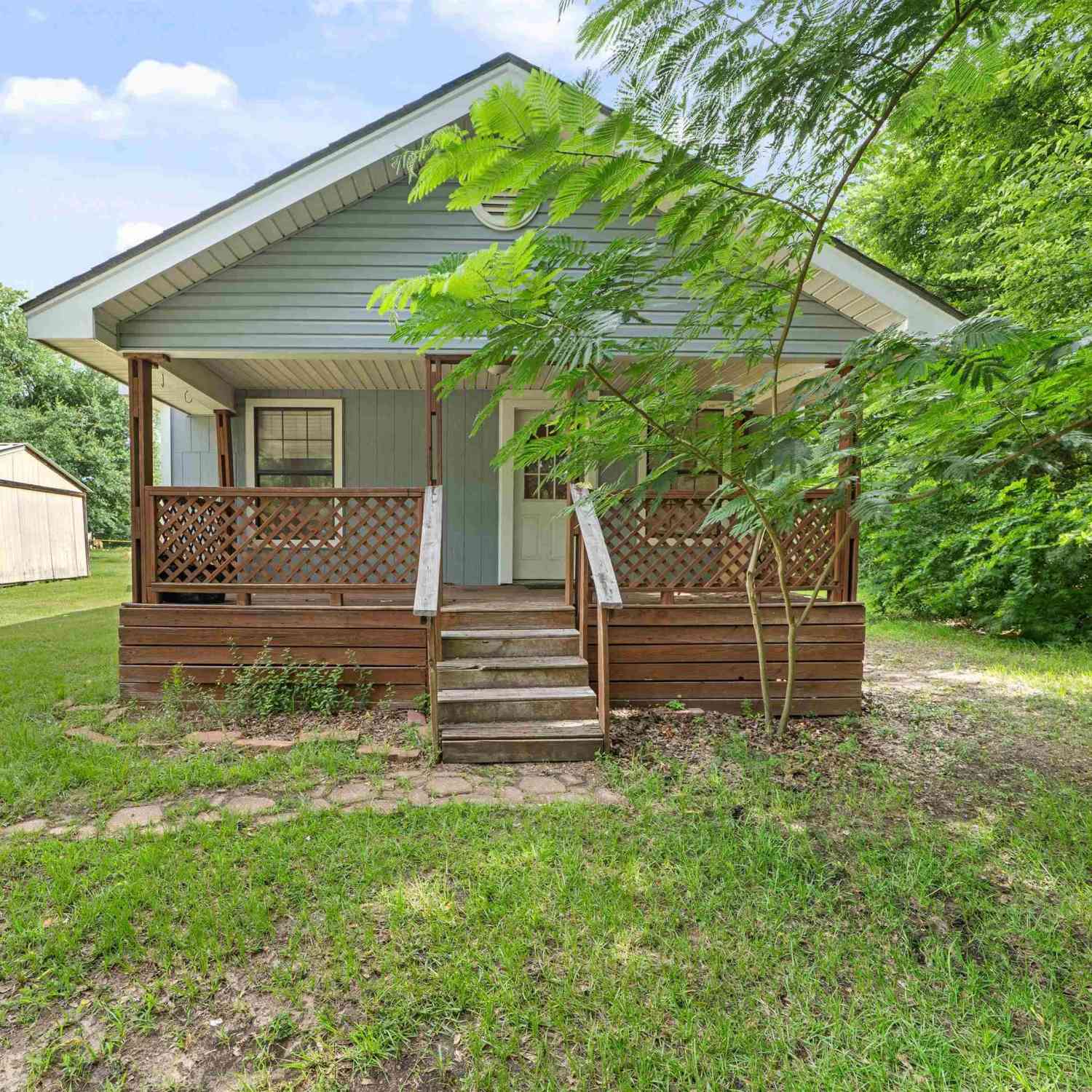 Homes For Sale - 14224 County Road 434<br/> Smith County, Lindale, TX 75771