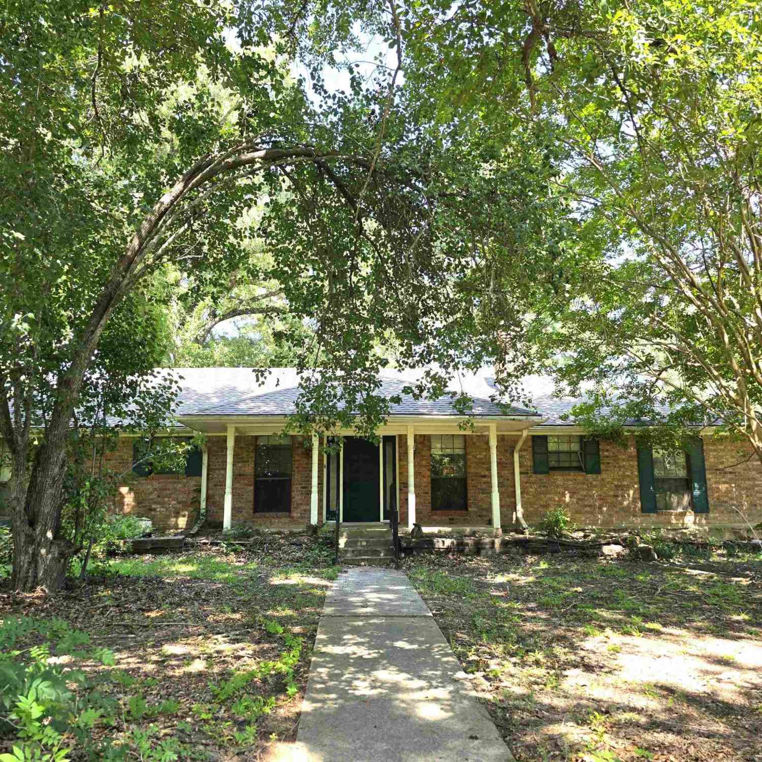Homes For Sale - 4221 Pine Wood Trail<br/> LaRue, TX 75770