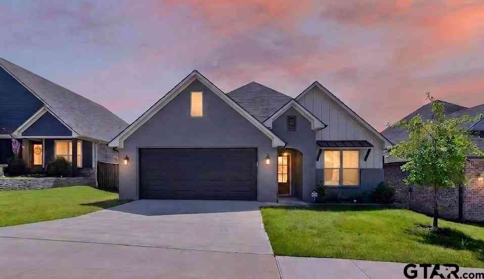 Homes For Sale - 7012 Hillside Ave<br/> Smith County, Tyler, TX 75707