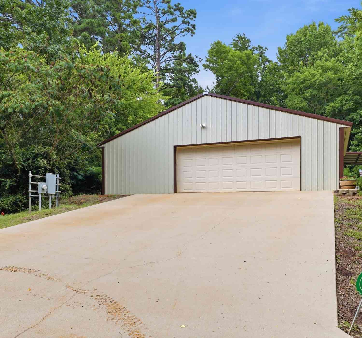 Homes For Sale - 172 Park Dr<br/> Cherokee County, Rusk, TX 75785