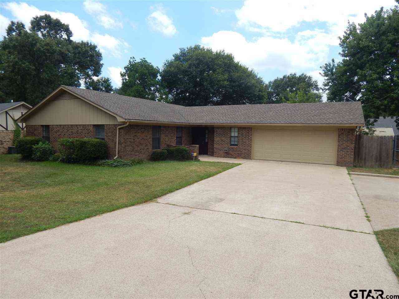 Homes For Sale - 808 Corey<br/> Smith County, Whitehouse, TX 75791