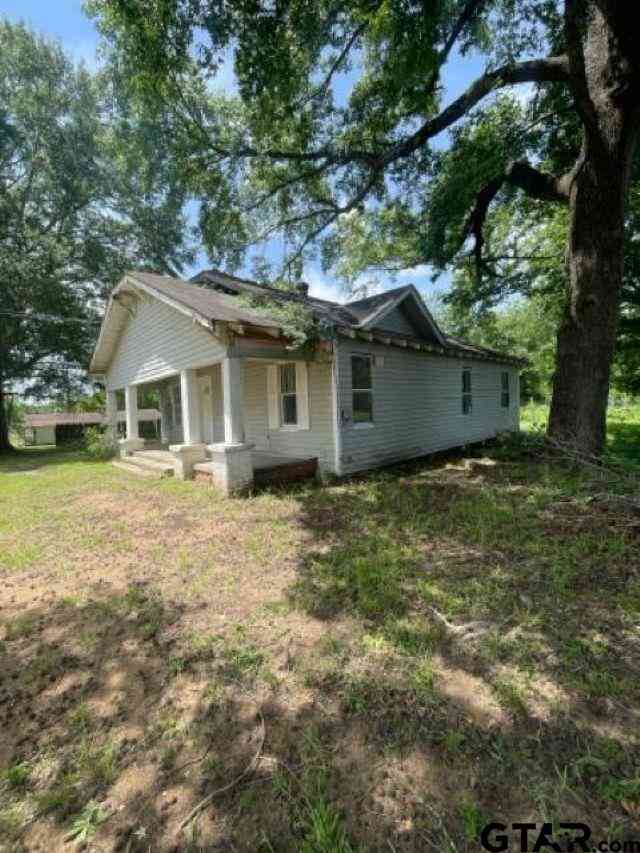 Homes For Sale - 401 S Joy Street<br/> Smith County, Troup, TX 75789