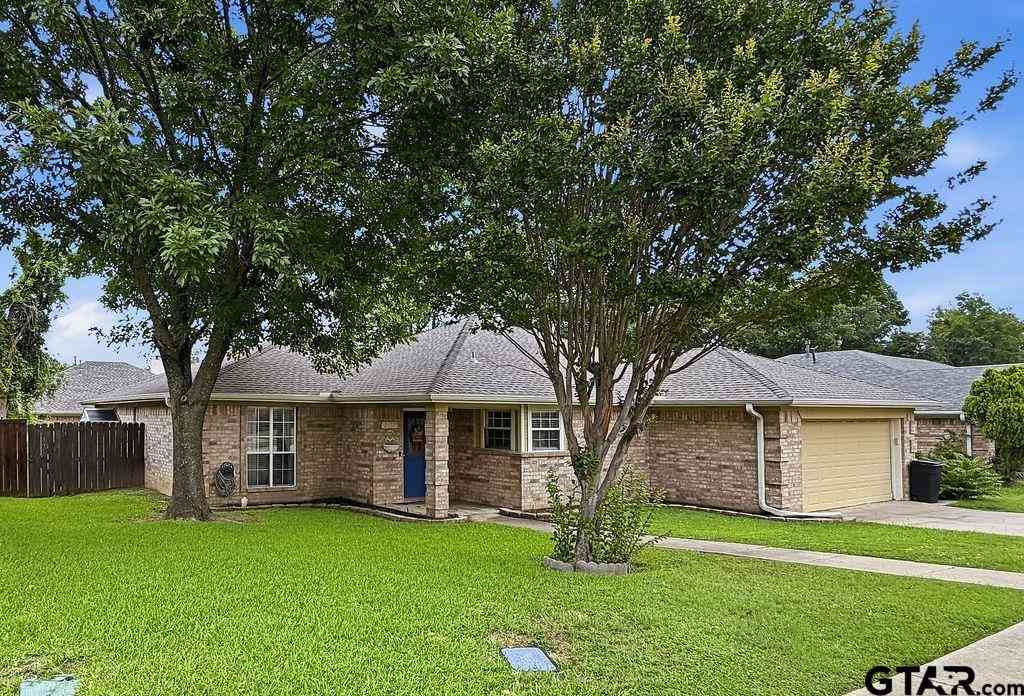 Homes For Sale - 1857 Woodbridge Drive<br/> Sulphur Springs, TX 75482