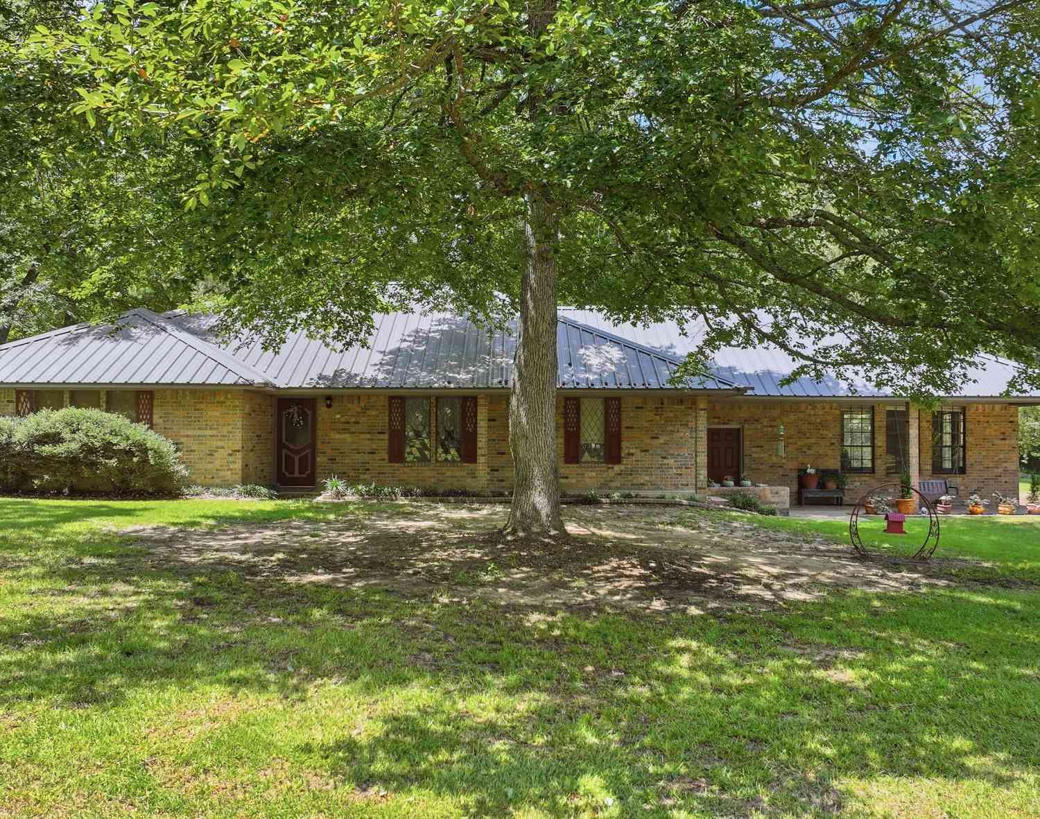 Homes For Sale - 9406 State Highway 154 W<br/> Big Sandy, TX 75755