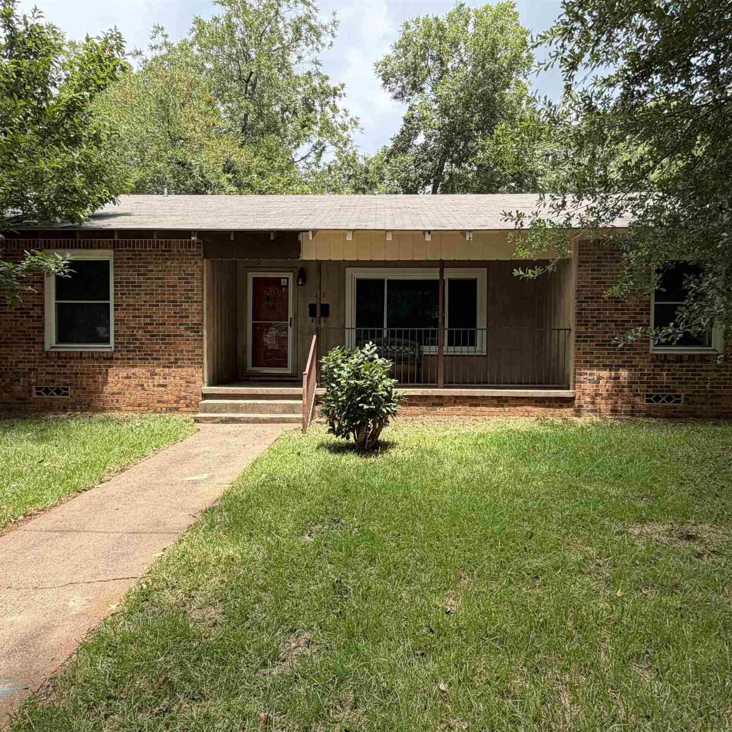 Homes For Sale - 726 Nacogdoches St.<br/> Cherokee County, Jacksonville, TX 75766