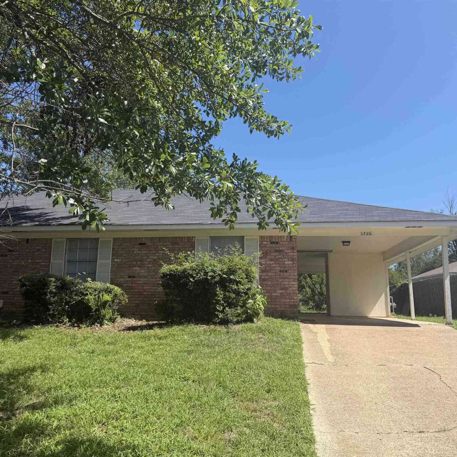 Homes For Sale - 1728 Susan<br/> Tyler, TX 75703