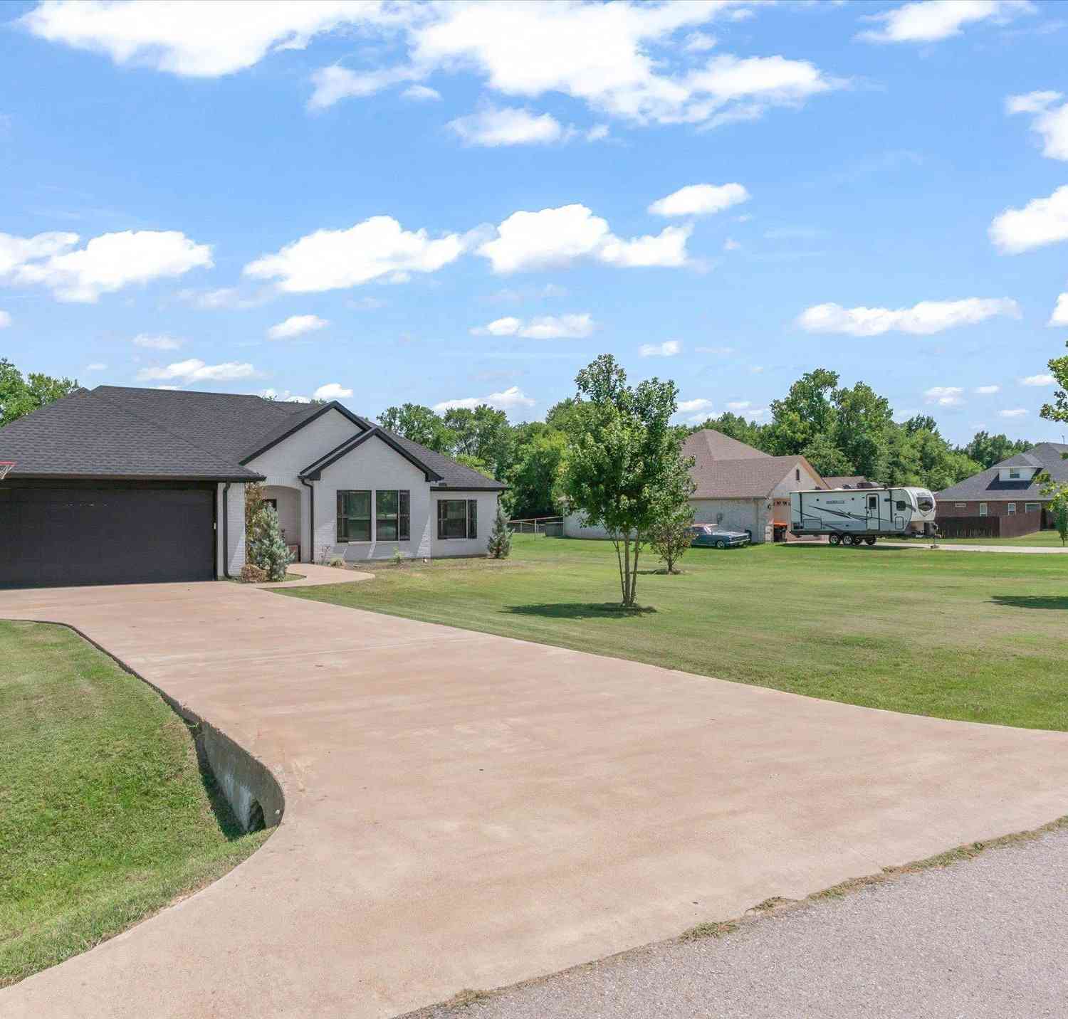 Homes For Sale - 179 Private Road 8641<br/> Van Zandt County, Canton, TX 75103