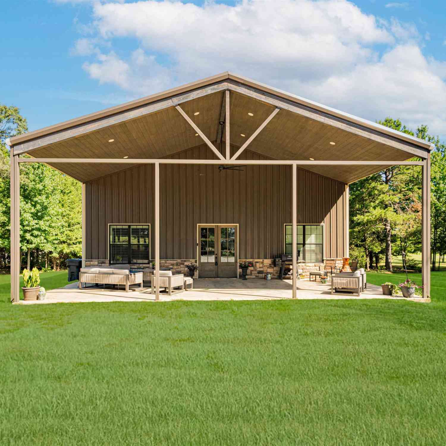 Homes For Sale - 7635 N Us Highway 271<br/> Mount Pleasant, TX 75455