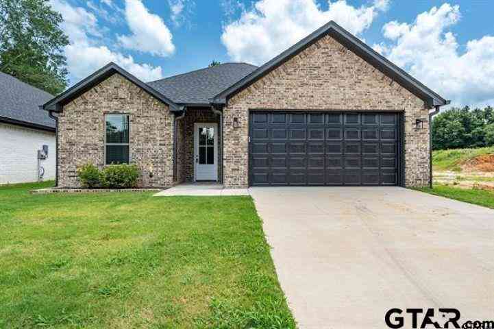 Homes For Sale - 11205 County Road 166<br/> Tyler, TX 75703