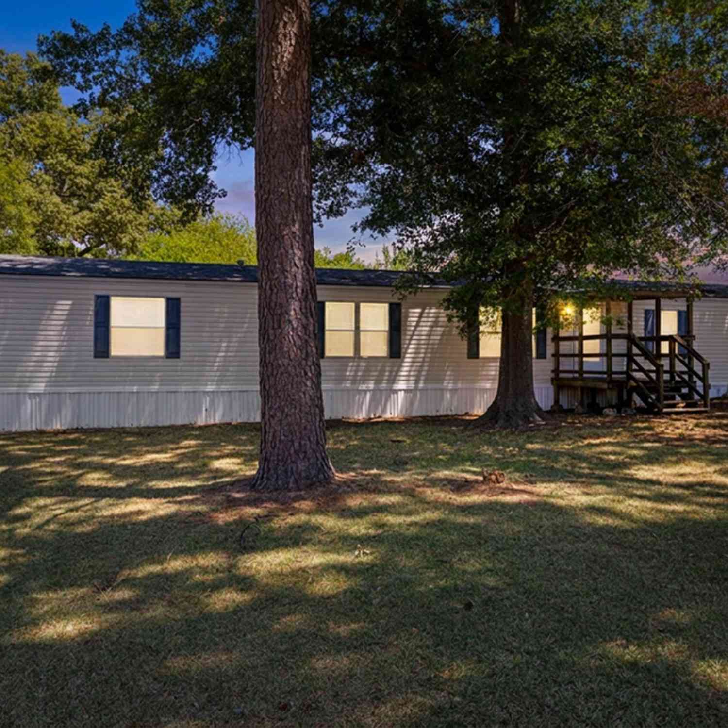 Mobile Home For Sale - 190 N County Road 2123<br/> Longview, TX 75603