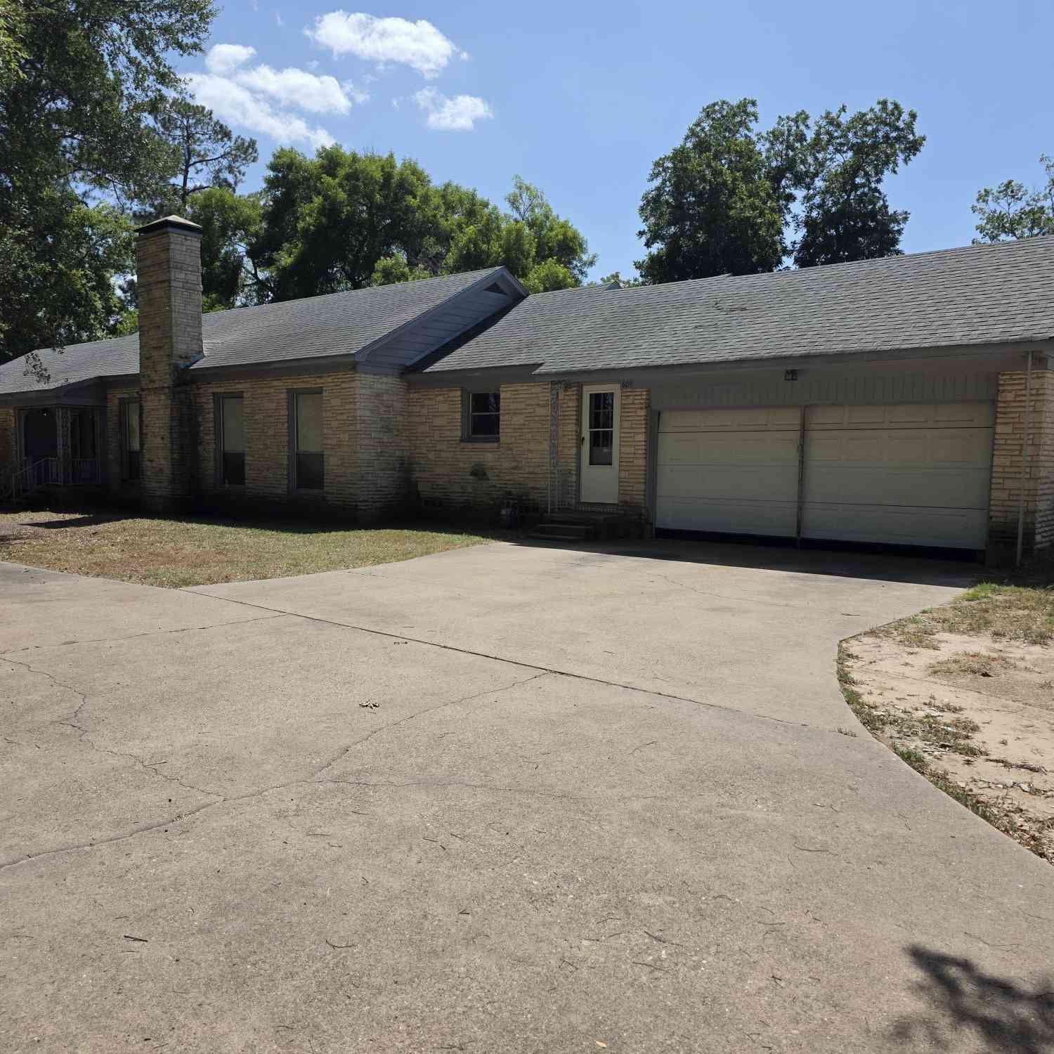 Homes For Sale - 608 E Lane<br/> Quitman, TX 75783