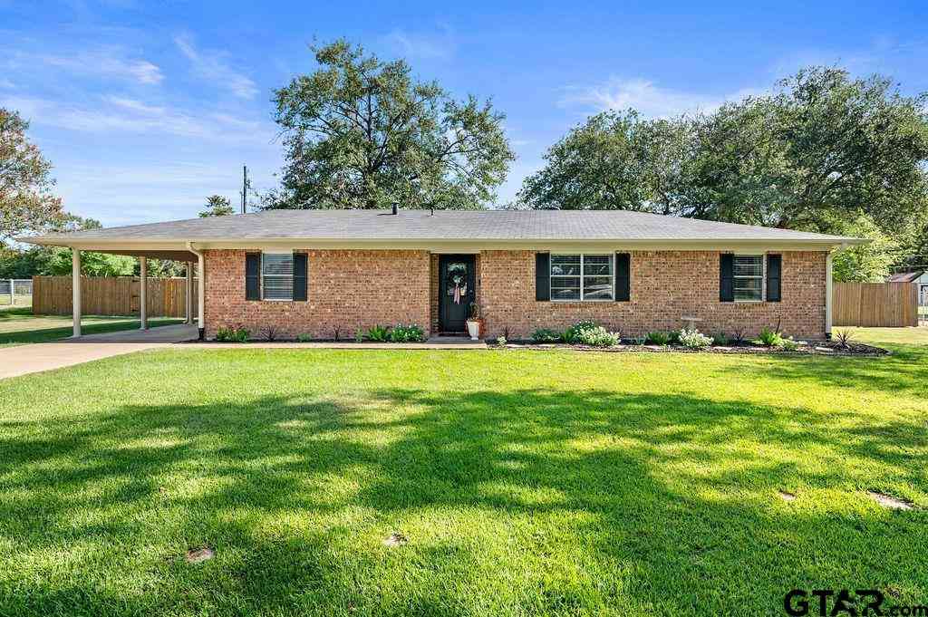Homes For Sale - 806 Lance Road<br/> Quitman, TX 75783