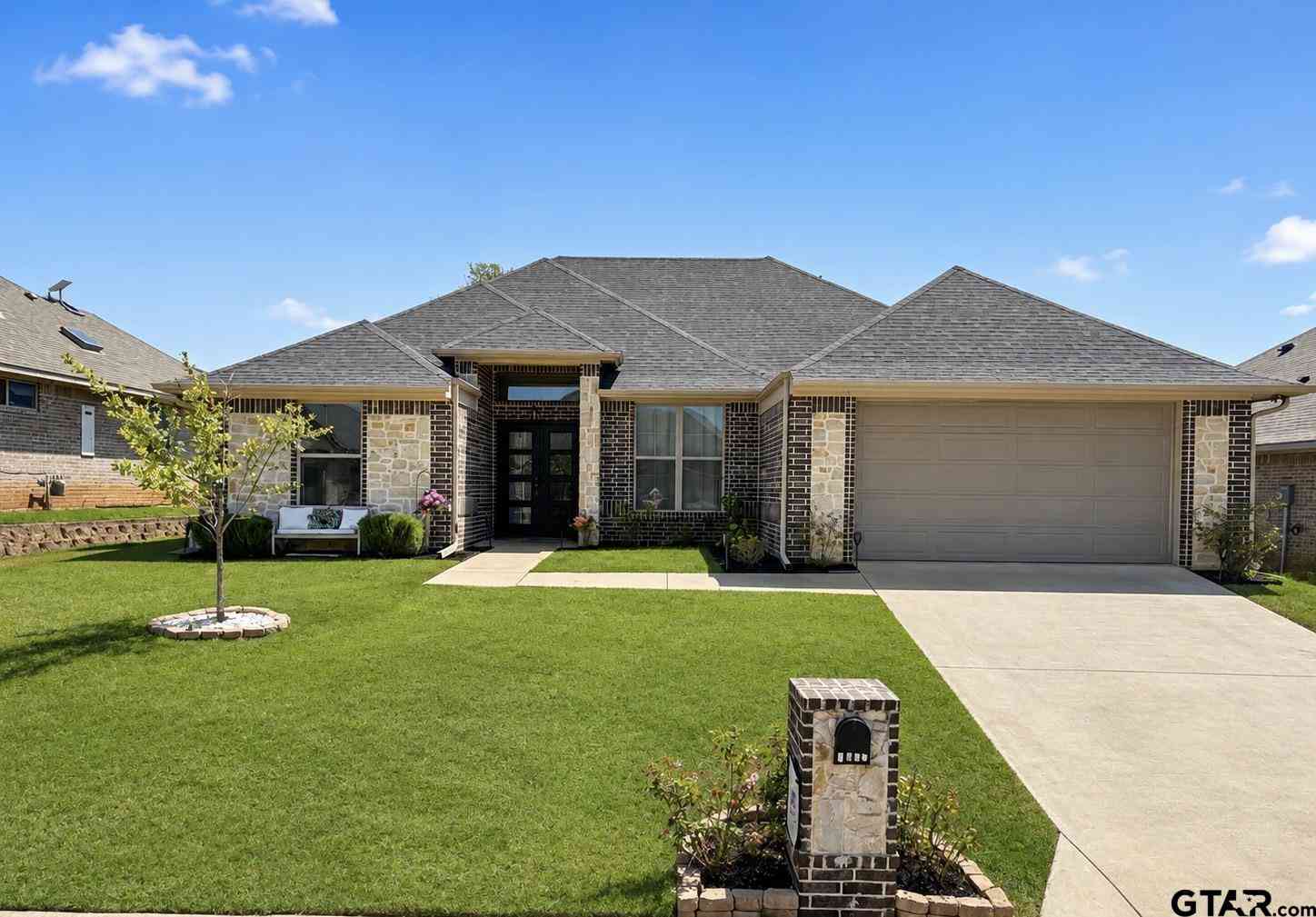 Homes For Sale - 2213 Rana Park<br/> Smith County, Flint, TX 75762