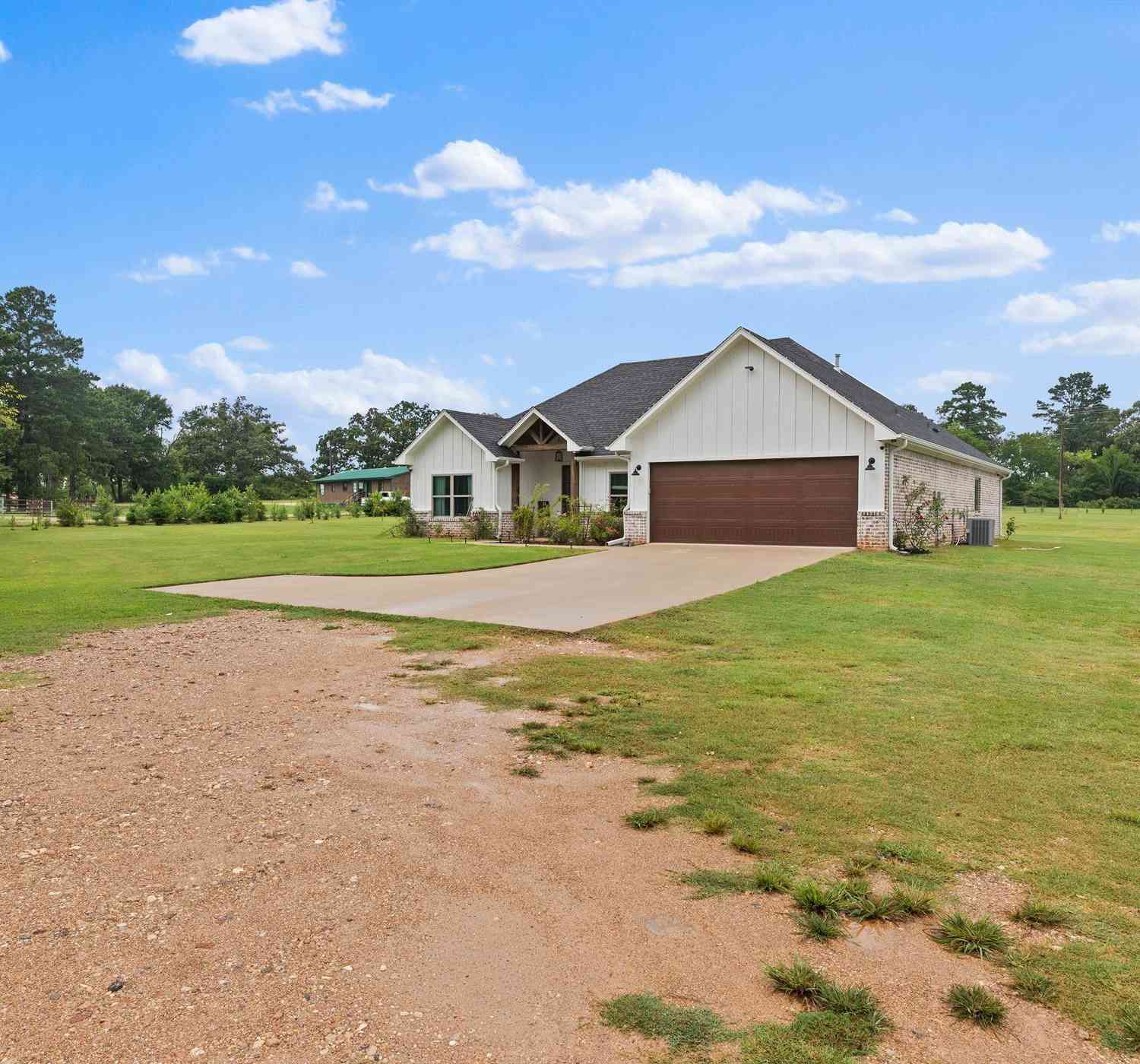 Homes For Sale - 22477 County Road 2166<br/> Troup, TX 75789