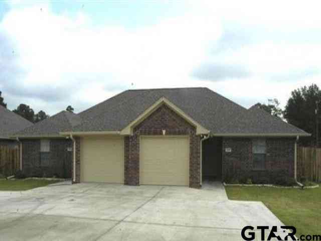 Townhouse For Sale - 7028 Cr 1215<br/> Smith County, Flint, TX 75762