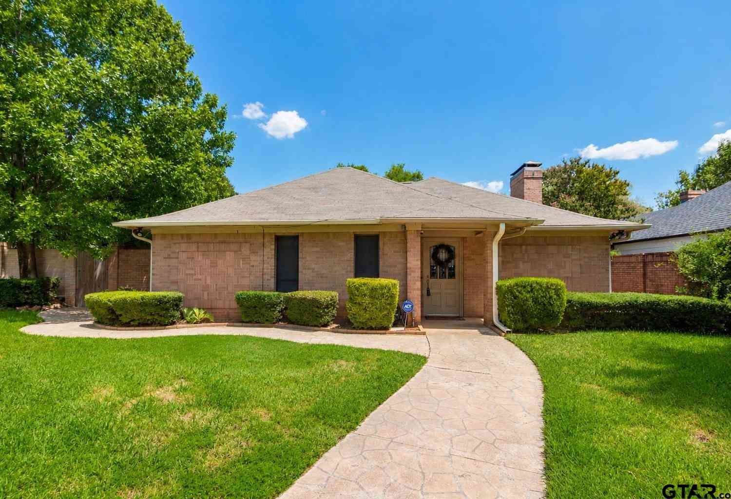 Homes For Sale - 4802 Forestwood Blvd<br/> Smith County, Tyler, TX 75703
