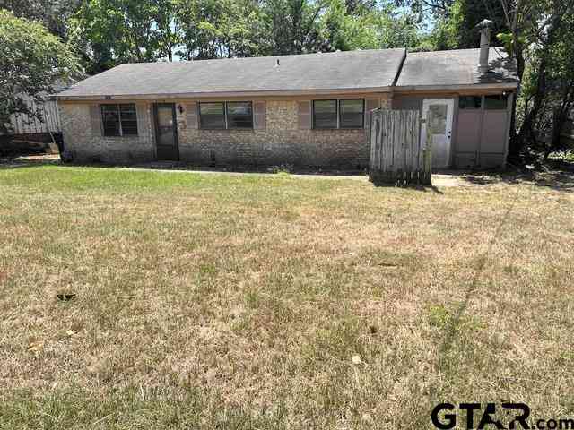 Homes For Sale - 3318 Lee St<br/> Tyler, TX 75702