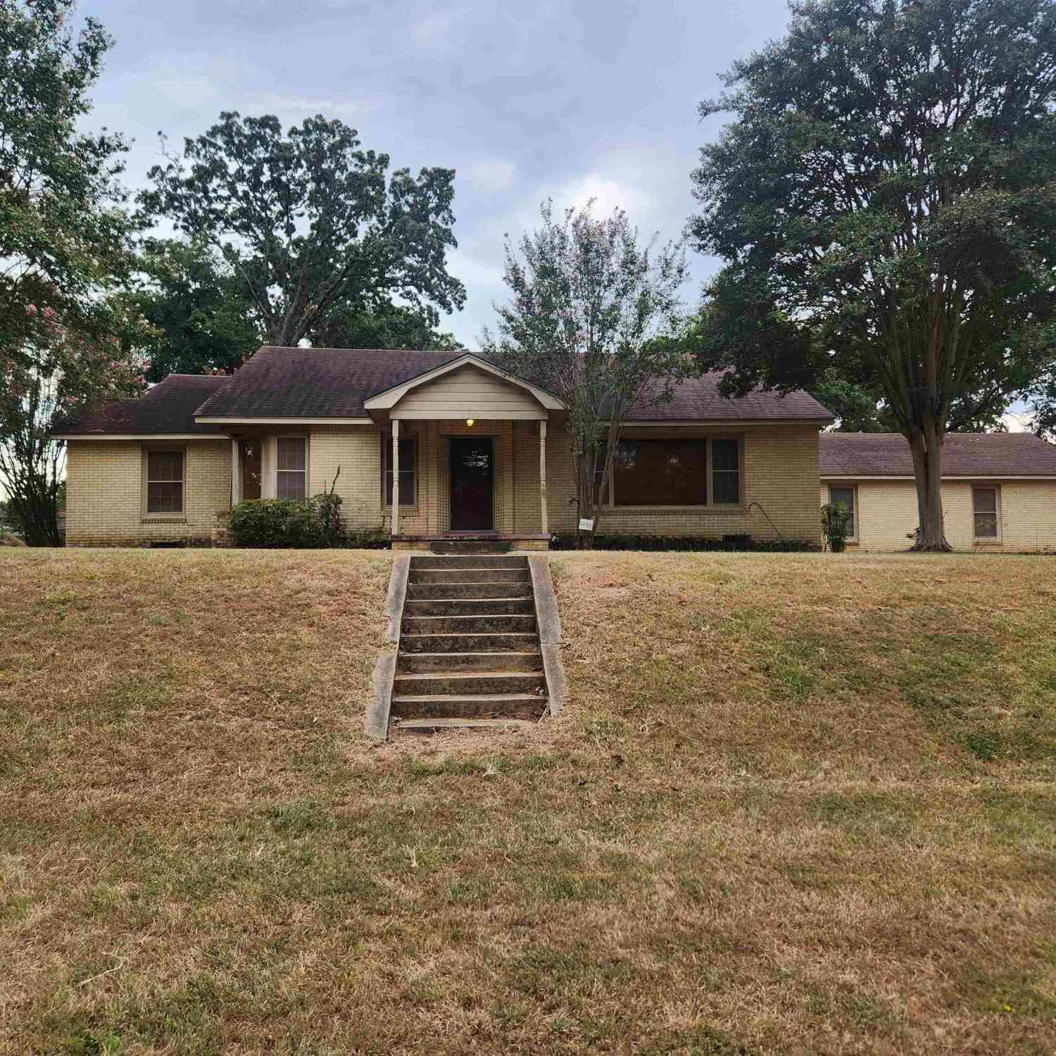 Homes For Sale - 2002 Belvedere Blvd<br/> Smith County, Tyler, TX 75702