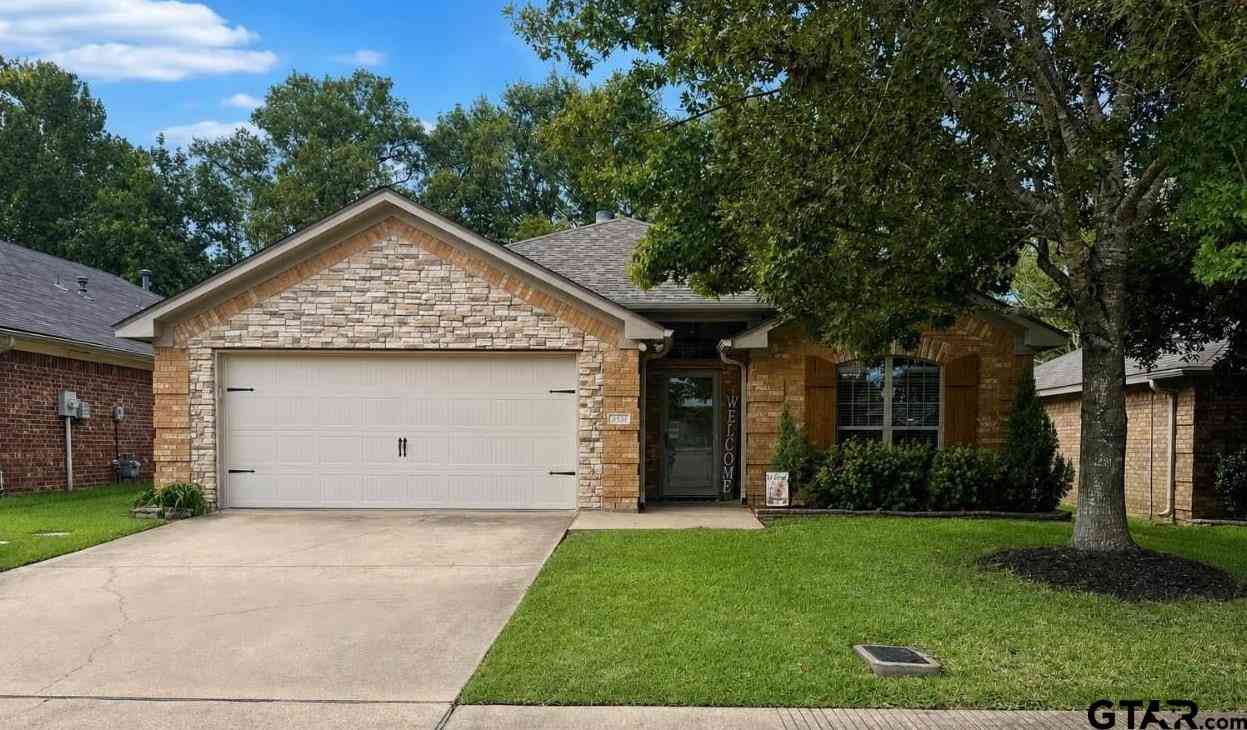 Homes For Sale - 2551 Lazy Acres<br/> Smith County, Tyler, TX 75701