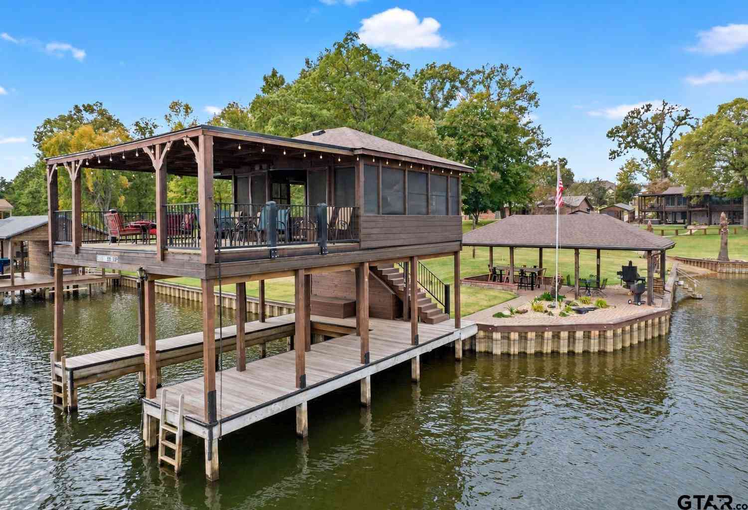 Homes For Sale - 803 County Road  2127<br/> Pittsburg, TX 75686