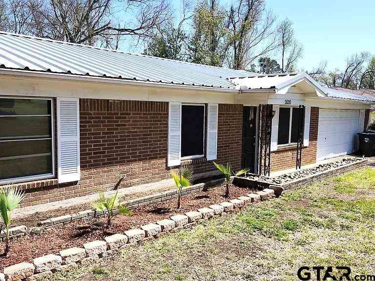 Homes For Sale - 2020 Redbud<br/> Smith County, Tyler, TX 75701