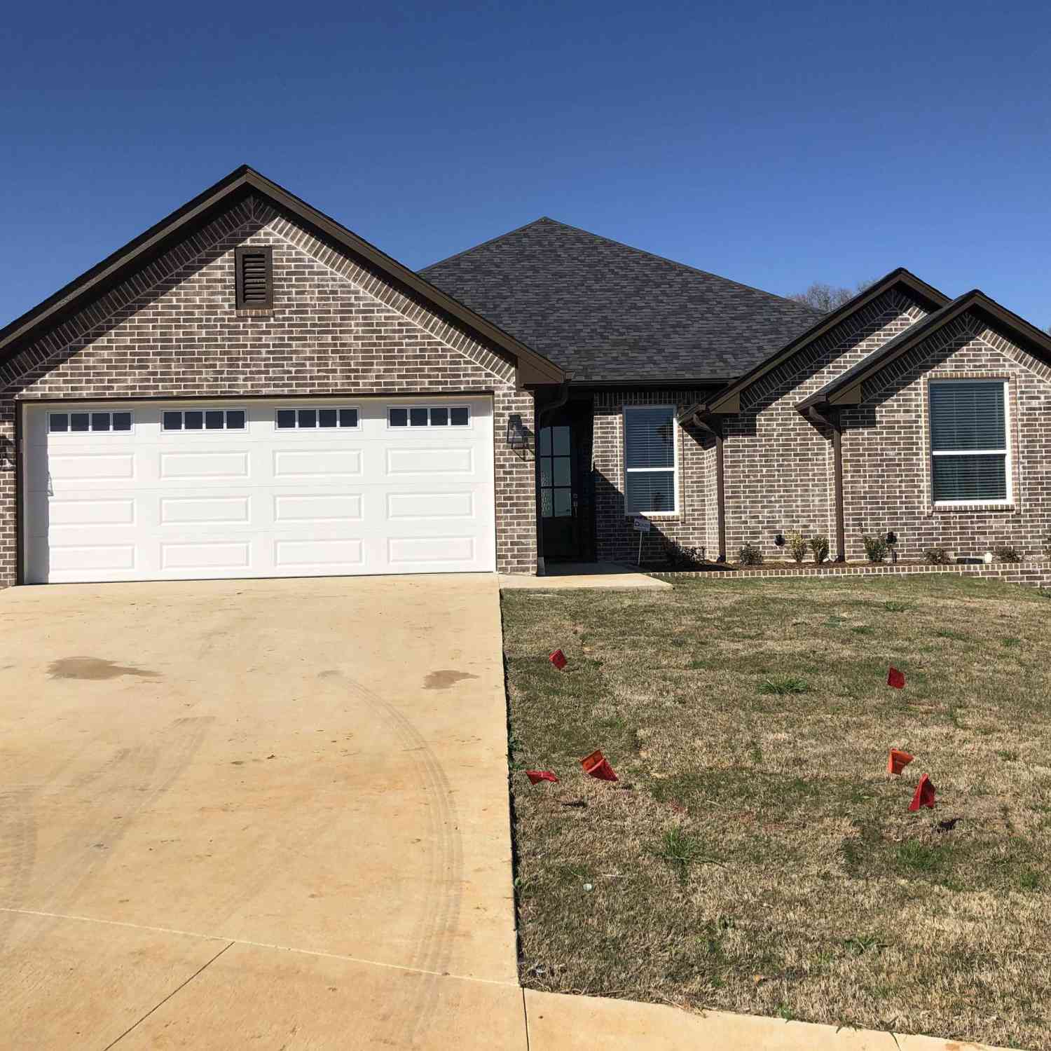 Homes For Sale - 1668 Legacy Drive<br/> Smith County, Tyler, TX 75703