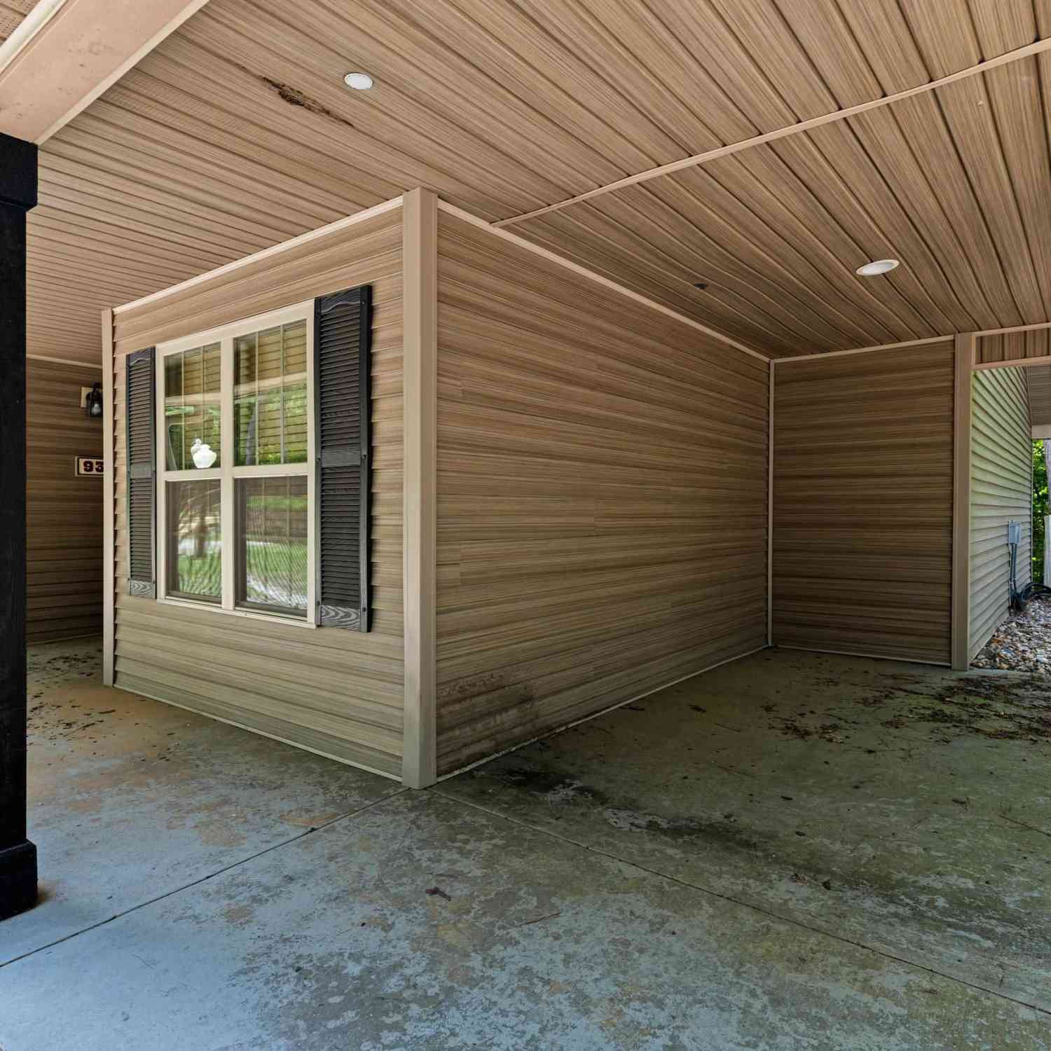 Condo For Sale - 516 Holly Trail East Unit 93<br/> Holly Lake Ranch, TX 75765