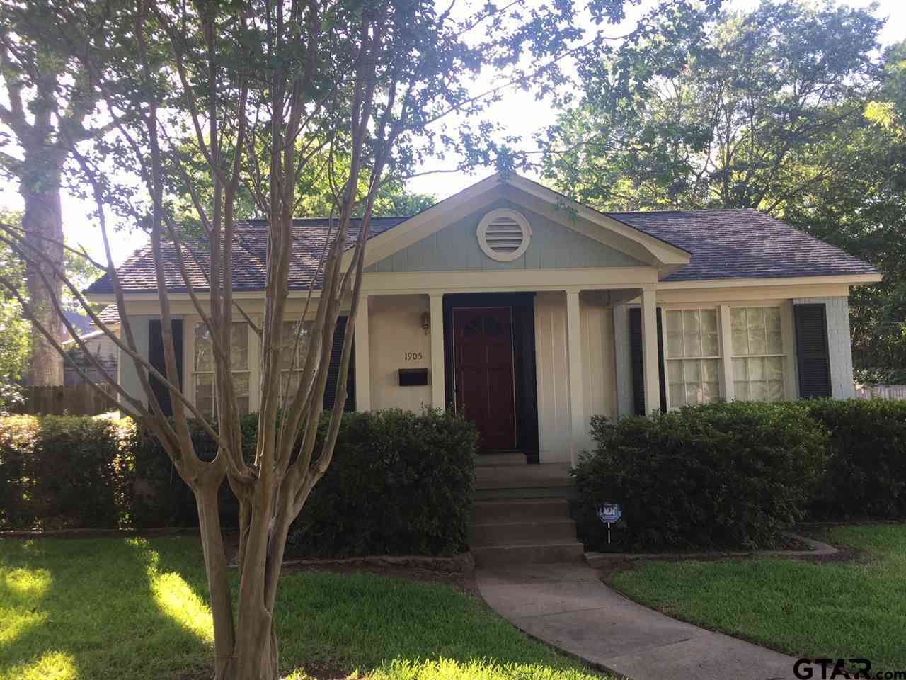 Homes For Sale - 1905 Henderson<br/> Smith County, Tyler, TX 75701