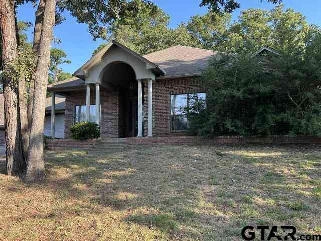 Homes For Sale - 5509 Andover Dr<br/> Smith County, Tyler, TX 75707