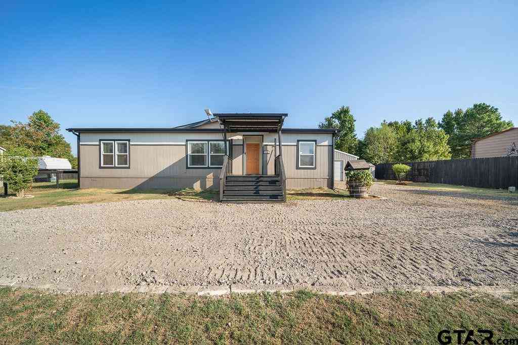 Mobile Home For Sale - 827 Cheyenne<br/> Wood County, Quitman, TX 75783