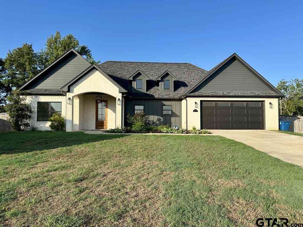 Homes For Sale - 15849 Avery Ln<br/> Smith County, Lindale, TX 75771